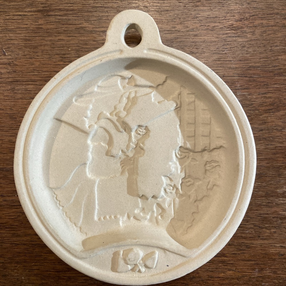 Vintage Superstone Mary Quite‎ Contrary Cookie Mold Nursery Rhyme Sassafras 1993